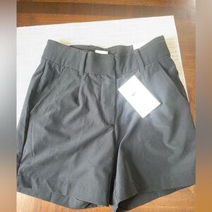 NWT Nike Golf Black Shorts Women’s XS Standard Fit